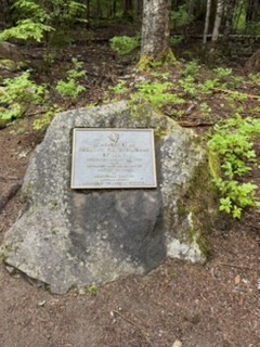 Plaque at the unknown pioneer woman grave